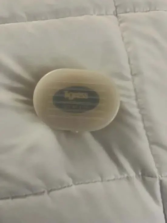 Vintage Faberge Tigress French Milled Savon Soap 4 oz with Travel Case - Picture 3 of 3